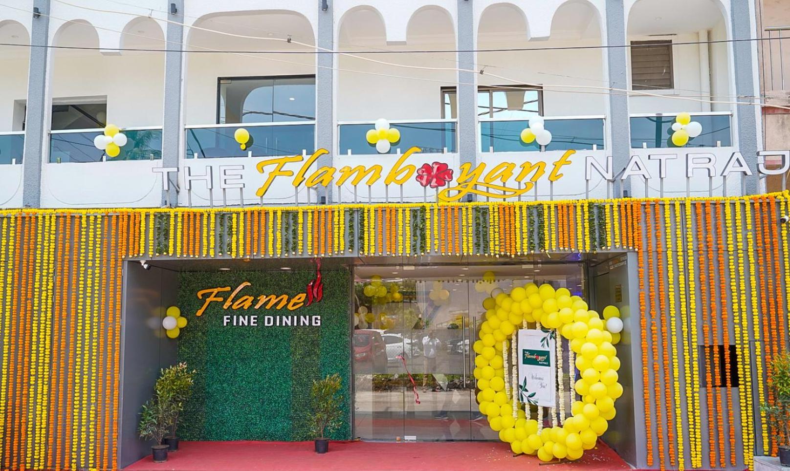 The Flamboyant Natraj Hotel Bharuch Exterior photo